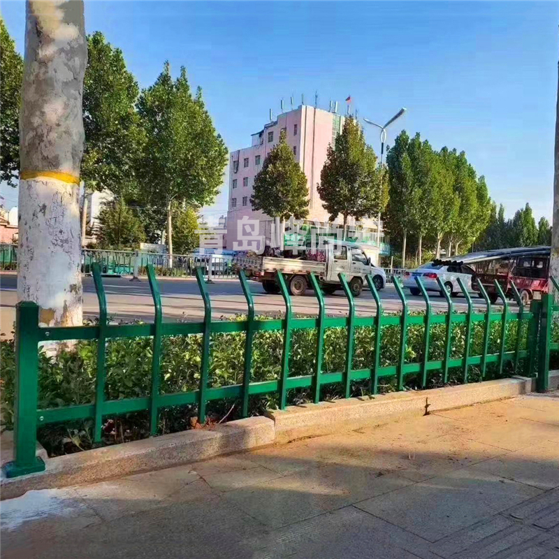 洛浦锌钢草坪护栏