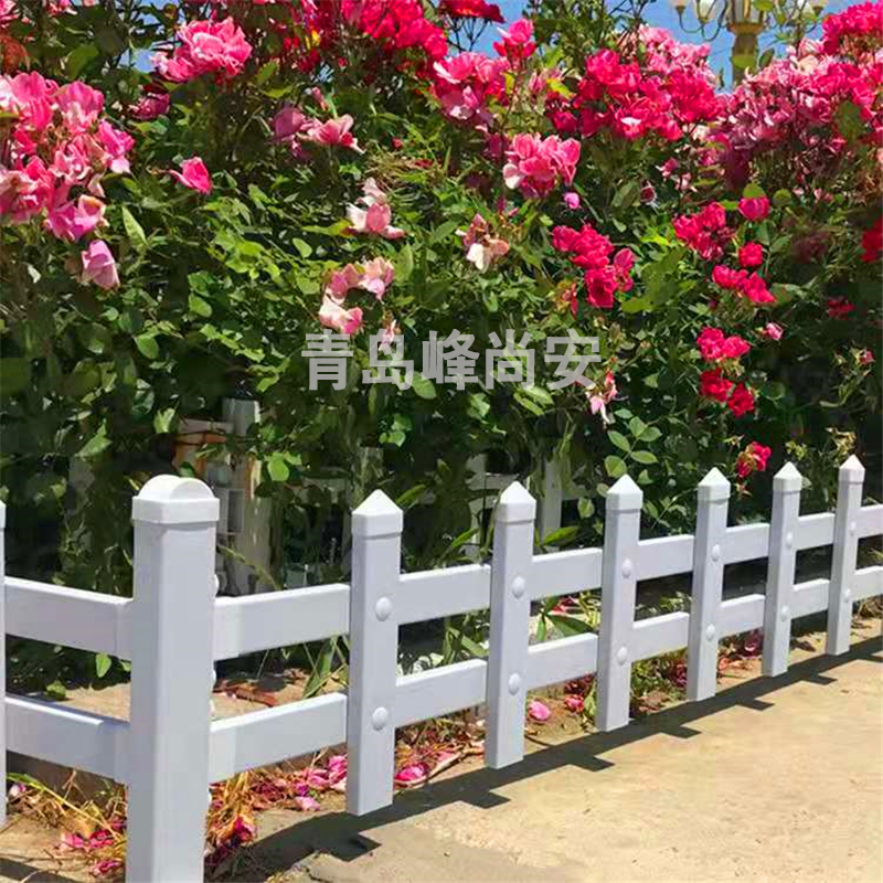 洛浦PVC草坪护栏